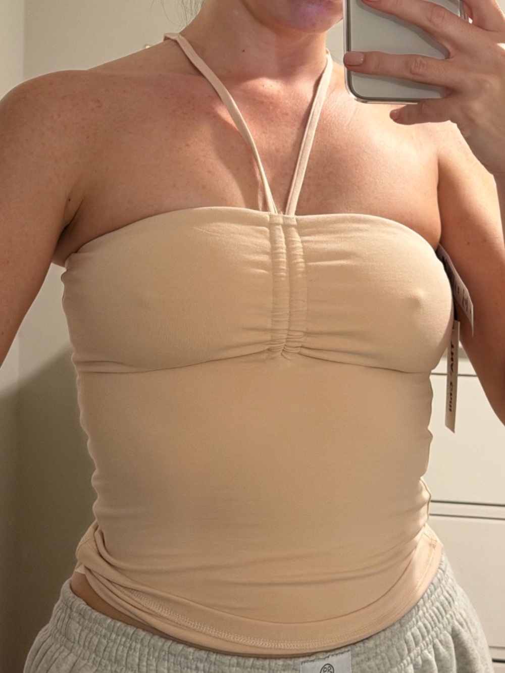 Aritzia Chill Mila Halter Top Soft Seashell Pink NWT - Picture 4 of 7